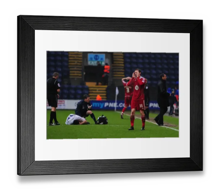 Framed Print : Bristol City's Agony: Martyn Woolford Witnesses Conor McLaughlin's Devastating Injury vs Preston North End (Feb 2011) Framed Print : Bristol City's Agony: Martyn Woolford Witnesses Conor McLaughlin's Devastating Injury vs Preston North End (Feb 2011)
