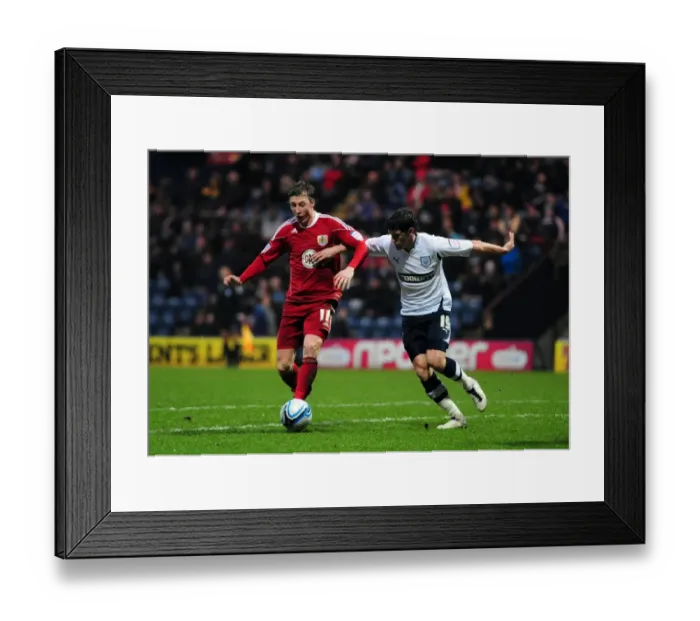 Framed Print : Championship Showdown: Leeds United vs. Bristol City - 5th February 2011, Deepdale Stadium Framed Print : Championship Showdown: Leeds United vs. Bristol City - 5th February 2011, Deepdale Stadium