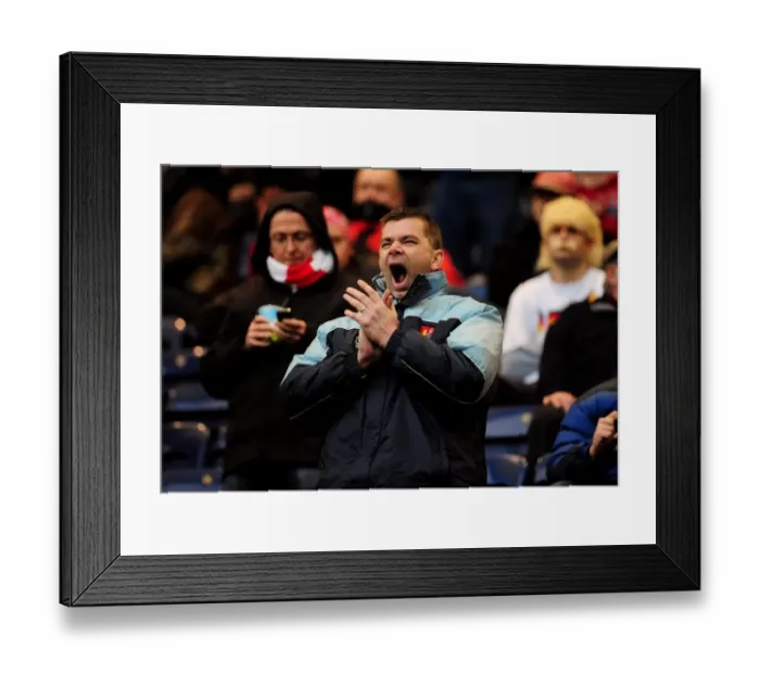 Framed Print : Championship Showdown: Passionate Bristol City Fans at Preston North End (05 / 02 / 2011) Framed Print : Championship Showdown: Passionate Bristol City Fans at Preston North End (05 / 02 / 2011)