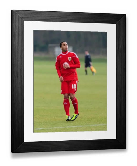 Framed Print : Nicky Maynard in Action: Bristol City Reserves vs Swindon Reserves Framed Print : Nicky Maynard in Action: Bristol City Reserves vs Swindon Reserves