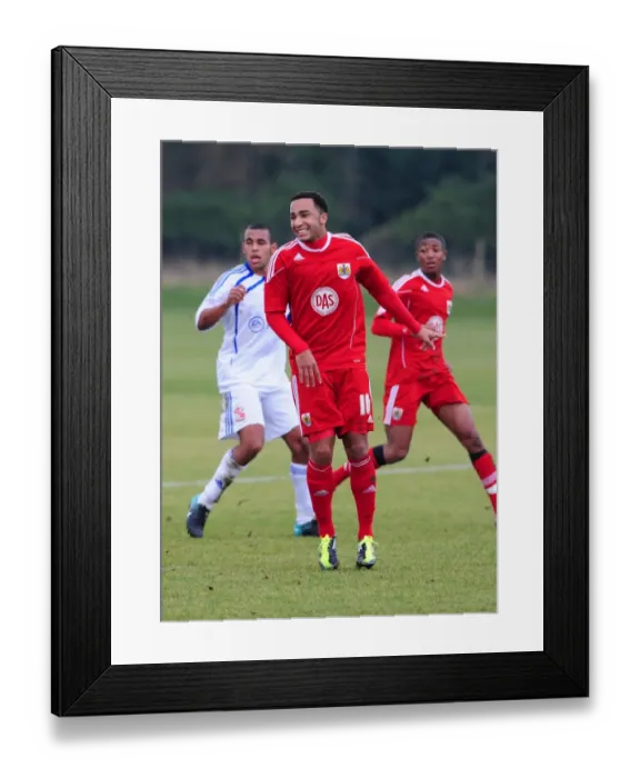 Framed Print : Nicky Maynard in Action: Bristol City vs Swindon Reserves Framed Print : Nicky Maynard in Action: Bristol City vs Swindon Reserves