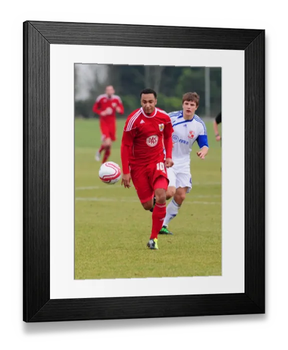 Framed Print : Nicky Maynard in Action: Bristol City vs Swindon Reserves Framed Print : Nicky Maynard in Action: Bristol City vs Swindon Reserves