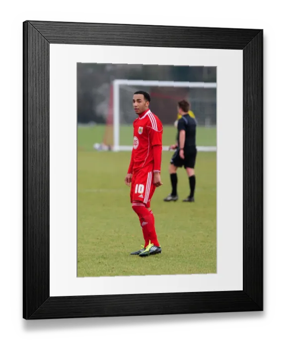 Framed Print : Nicky Maynard in Action: Bristol City vs Swindon Reserves