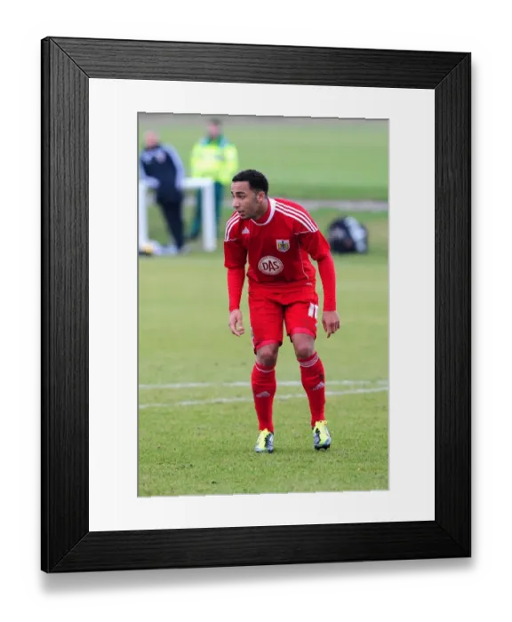 Framed Print : Nicky Maynard in Action: Bristol City vs Swindon Reserves