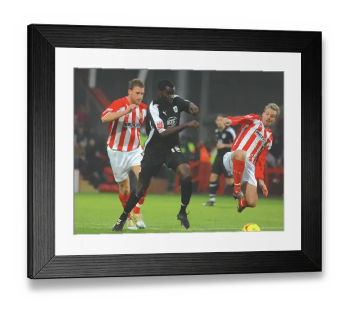 Framed Print : Enoch Showunmi Splits Defence: A Pivotal Moment in Bristol City's Season