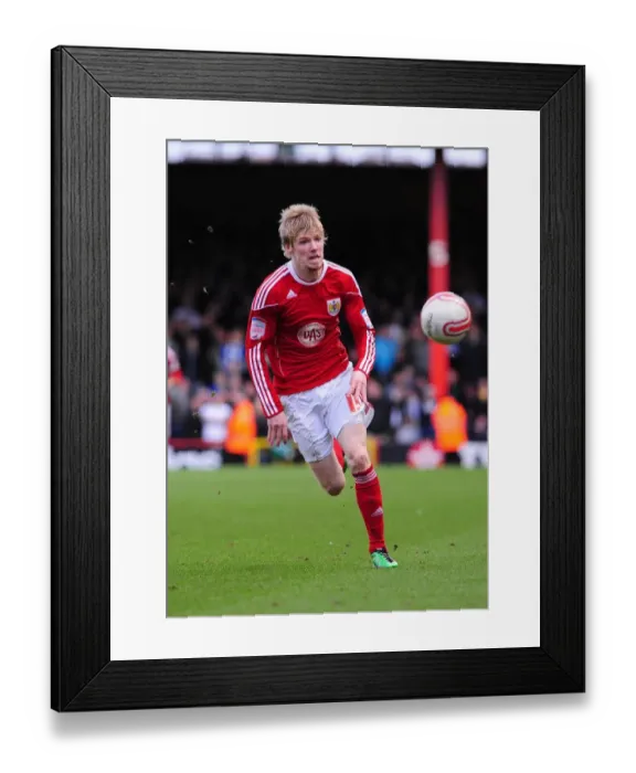 Framed Print : Andy Keogh in Action: Championship Clash between Bristol City and Leeds United, February 12, 2011 - Ashton Gate Stadium Framed Print : Andy Keogh in Action: Championship Clash between Bristol City and Leeds United, February 12, 2011 - Ashton Gate Stadium