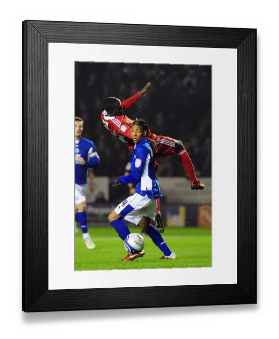 Framed Print : Adomah vs. Van Aanholt: Battle for Supremacy in Leicester City vs. Bristol City Championship Clash (18 / 02 / 2011) Framed Print : Adomah vs. Van Aanholt: Battle for Supremacy in Leicester City vs. Bristol City Championship Clash (18 / 02 / 2011)
