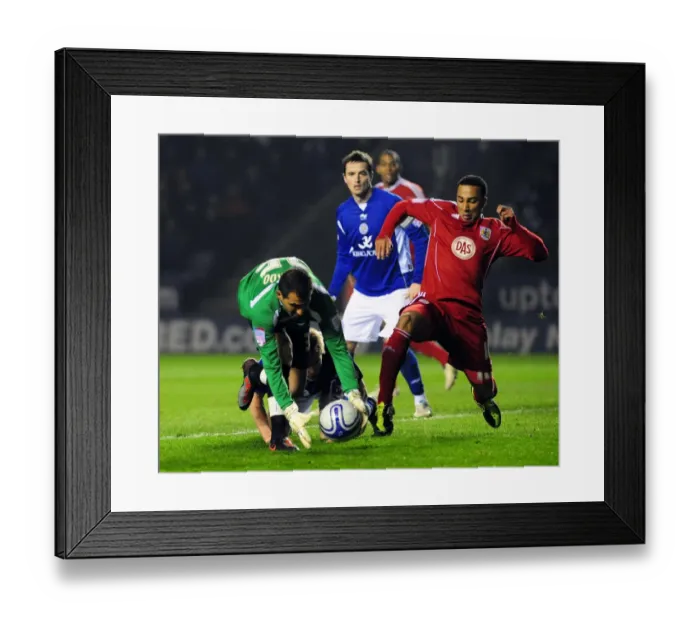 Framed Print : Nicky Maynard Steals the Ball from Ricardo in Thrilling Championship Clash: Leicester City vs. Bristol City (18 / 02 / 2011) Framed Print : Nicky Maynard Steals the Ball from Ricardo in Thrilling Championship Clash: Leicester City vs. Bristol City (18 / 02 / 2011)