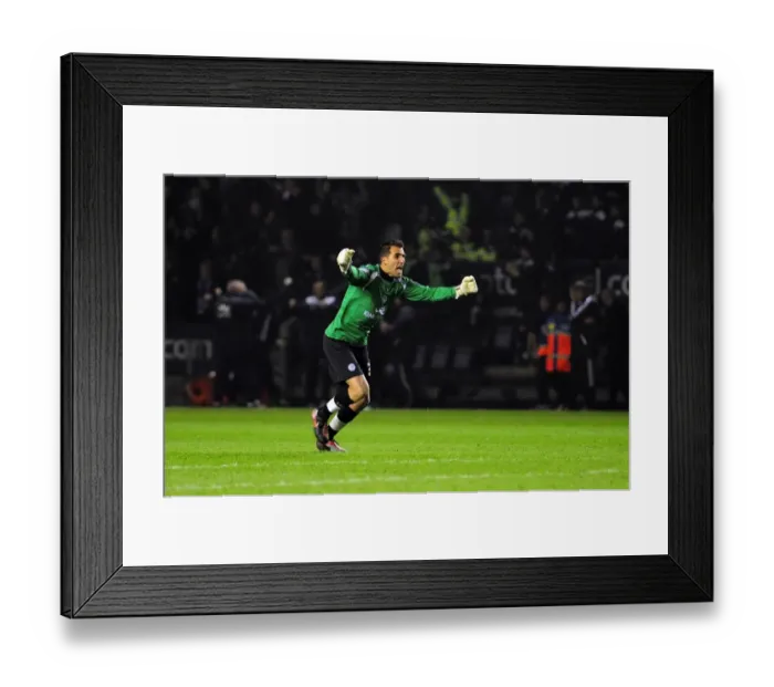 Framed Print : Ricardo's Celebration: Waghorn's Winning Goal for Leicester City against Bristol City (Championship, 18 / 02 / 2011)