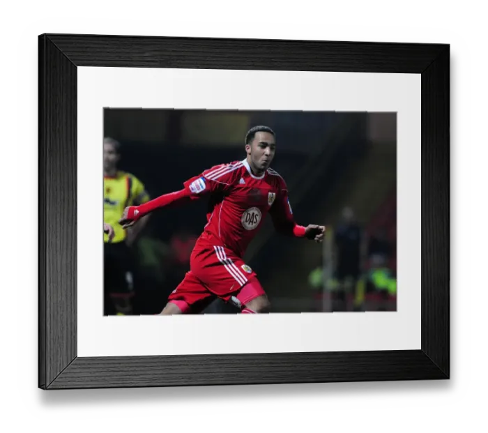 Framed Print : Dramatic Equalizer: Nicky Maynard Scores for Bristol City Against Watford in Championship Match, 2011 Framed Print : Dramatic Equalizer: Nicky Maynard Scores for Bristol City Against Watford in Championship Match, 2011