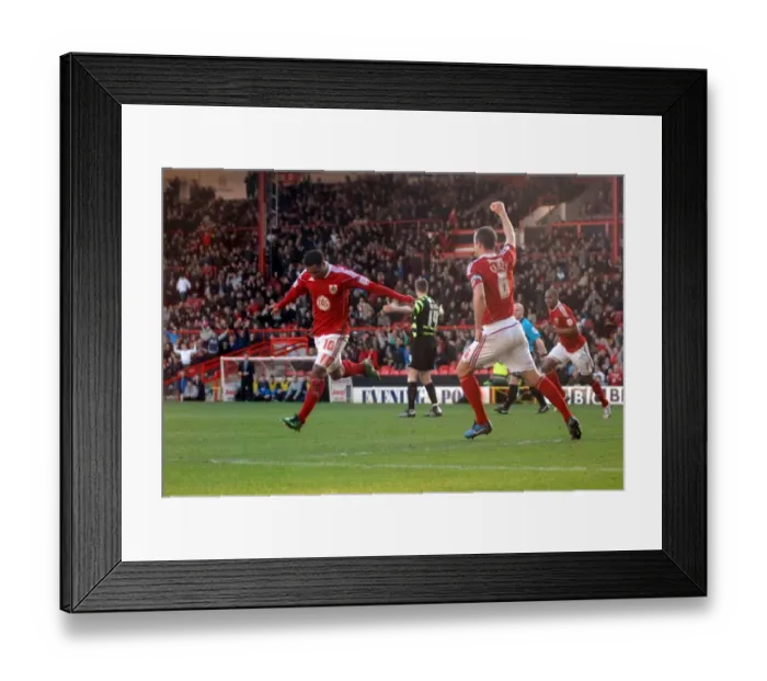 Framed Print : Nicky Maynard's Goal Celebration: Bristol City vs Scunthorpe United, Championship 2010 Framed Print : Nicky Maynard's Goal Celebration: Bristol City vs Scunthorpe United, Championship 2010