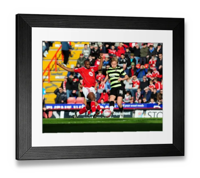 Framed Print : Intense Rivalry: Cisse vs. Wright in the Championship Clash between Bristol City and Scunthorpe United (February 2010) Framed Print : Intense Rivalry: Cisse vs. Wright in the Championship Clash between Bristol City and Scunthorpe United (February 2010)