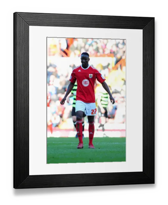 Framed Print : Adomah Shines: Bristol City vs Scunthorpe United, Championship Football Match, 2010