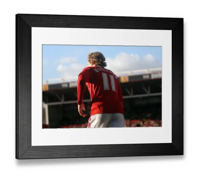 Framed Print : Bristol City vs Scunthorpe United: A Football Showdown - Season 10-11 Framed Print : Bristol City vs Scunthorpe United: A Football Showdown - Season 10-11