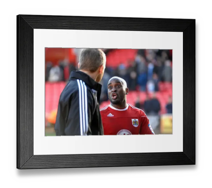 Framed Print : Bristol City vs Scunthorpe United: Football Rivalry - Season 10-11 Framed Print : Bristol City vs Scunthorpe United: Football Rivalry - Season 10-11