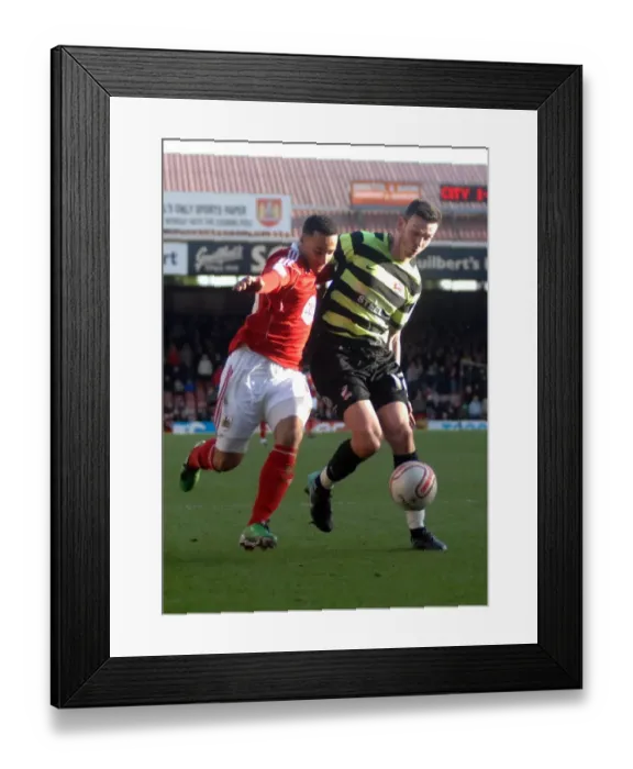 Framed Print : Bristol City vs Scunthorpe United: A Football Showdown - Season 10-11 Framed Print : Bristol City vs Scunthorpe United: A Football Showdown - Season 10-11