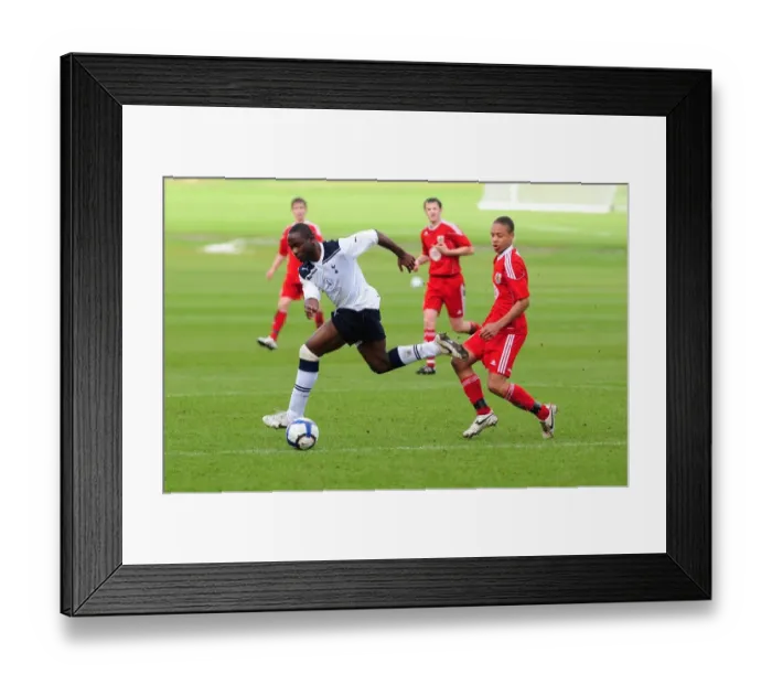 Framed Print : A Glimpse into the Future: Bristol City U18 vs. Tottenham Hotspur U18 - Season 10-11 Framed Print : A Glimpse into the Future: Bristol City U18 vs. Tottenham Hotspur U18 - Season 10-11