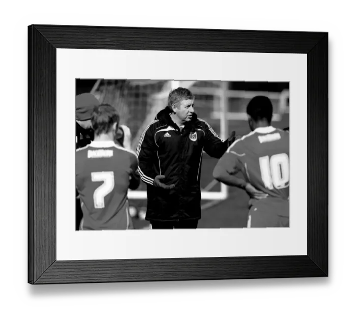 Framed Print : A Glimpse into the Future: Bristol City U18 vs. Tottenham Hotspur U18 - Season 10-11 Framed Print : A Glimpse into the Future: Bristol City U18 vs. Tottenham Hotspur U18 - Season 10-11