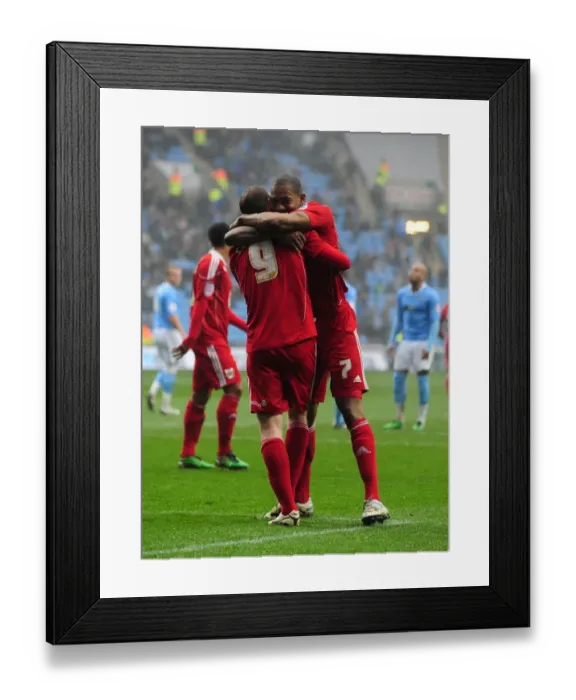 Framed Print : Bristol City Celebration: David Clarkson and Marvin Elliott Rejoice in Championship Win Against Coventry City (05 / 03 / 2011)