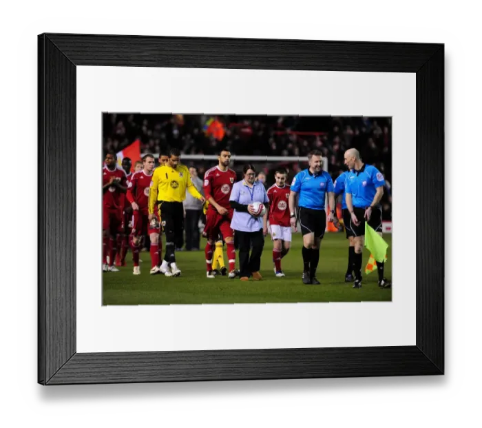 Framed Print : Bristol City vs Portsmouth: A Football Showdown - Season 10-11 Framed Print : Bristol City vs Portsmouth: A Football Showdown - Season 10-11
