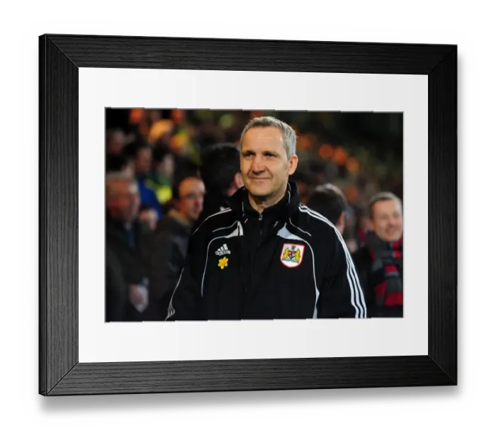 Framed Print : Keith Milen Leads Bristol City at Carrow Road against Norwich City, March 14, 2011 (Championship Football Match)