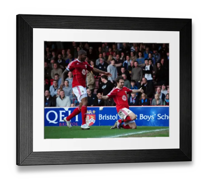 Framed Print : Brett Pitman's Thrilling Opener: Championship Clash between Bristol City and Burnley at Ashton Gate, March 19, 2011
