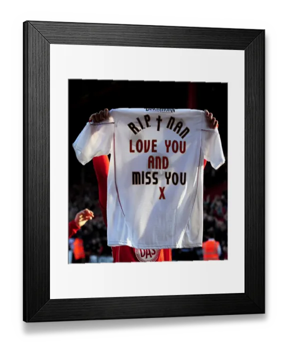 Framed Print : Nicky Maynard's Emotional Goal Dedication: Honoring His Late Nan (Bristol City vs. Burnley, Championship 2011)