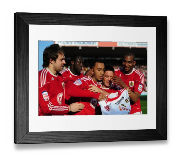 Framed Print : Bristol City's Nicky Maynard Doubles Up: Thrilling Championship Goal Celebration vs. Burnley (19-03-2011) Framed Print : Bristol City's Nicky Maynard Doubles Up: Thrilling Championship Goal Celebration vs. Burnley (19-03-2011)