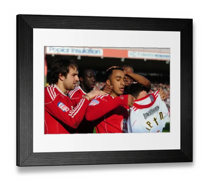 Framed Print : Nicky Maynard's Double: Thrilling Championship Match - Bristol City vs. Burnley (19-03-2011)