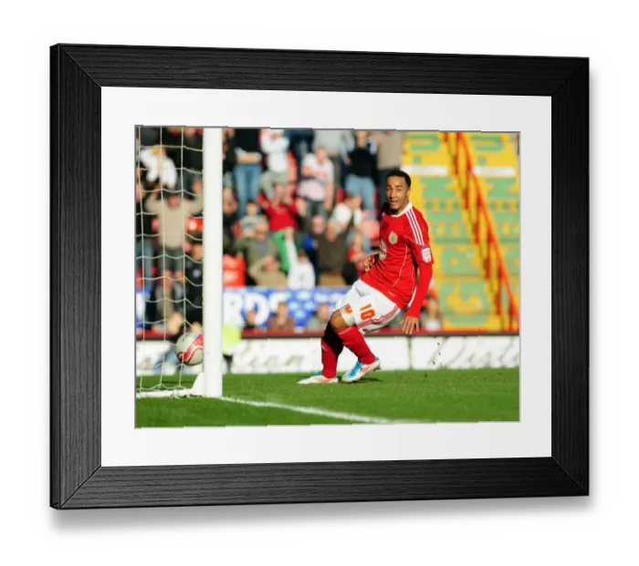 Framed Print : Bristol City's Nicky Maynard: Thrilling Goal Celebration vs. Burnley (Championship 2011) Framed Print : Bristol City's Nicky Maynard: Thrilling Goal Celebration vs. Burnley (Championship 2011)