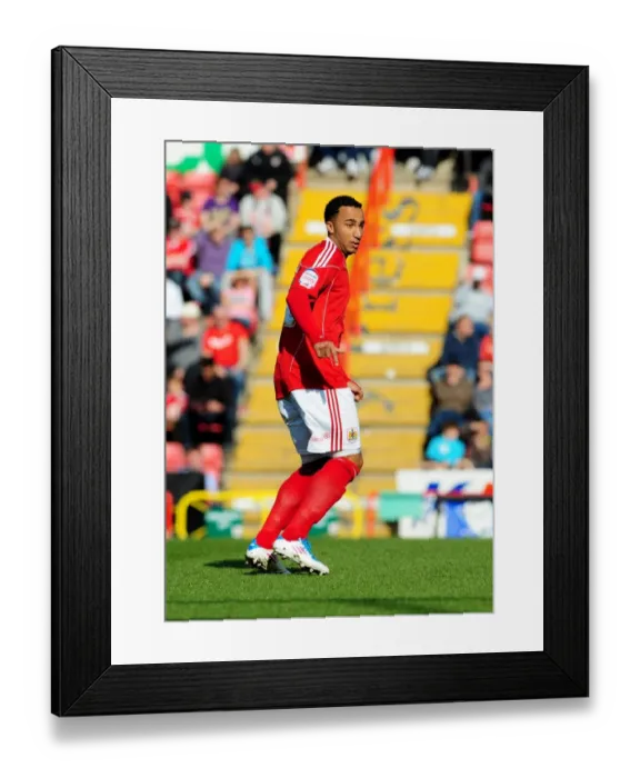 Framed Print : Nicky Maynard Strikes for Bristol City Against Burnley in 2011 Championship Match Framed Print : Nicky Maynard Strikes for Bristol City Against Burnley in 2011 Championship Match