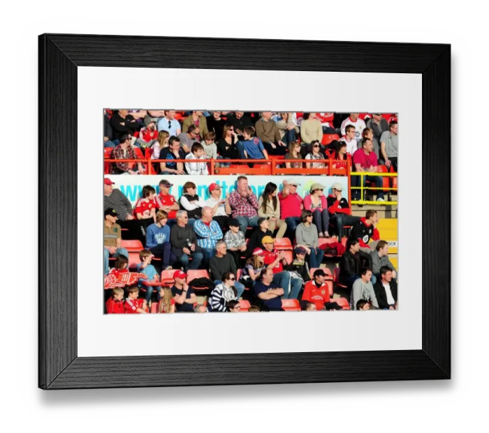 Framed Print : Championship Showdown: Bristol City vs Burnley at Ashton Gate Stadium (11 / 03 / 2011) - Football Rivalry in the Championship Framed Print : Championship Showdown: Bristol City vs Burnley at Ashton Gate Stadium (11 / 03 / 2011) - Football Rivalry in the Championship