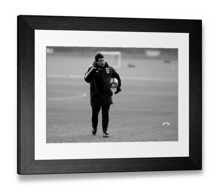 Framed Print : Bristol City First Team: Training Sessions - Season 10-11