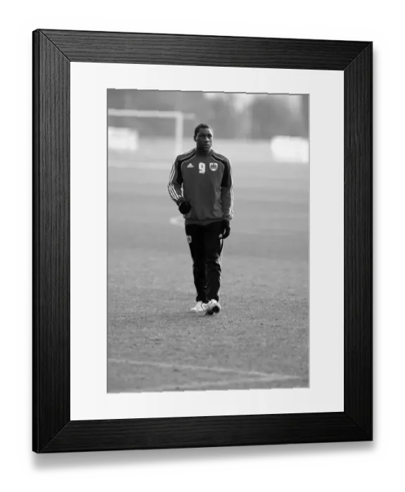 Framed Print : Bristol City First Team: Building the Future - Academy Training, 2010-11 Framed Print : Bristol City First Team: Building the Future - Academy Training, 2010-11
