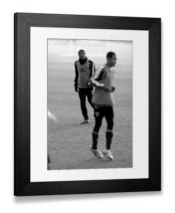 Framed Print : Bristol City FC: Academy Training - Nurturing Talent in Season 10-11 (First Team) Framed Print : Bristol City FC: Academy Training - Nurturing Talent in Season 10-11 (First Team)