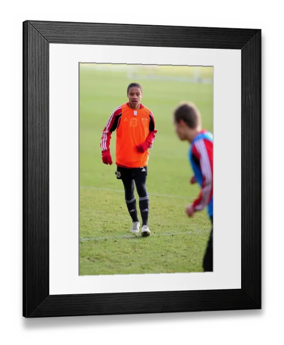 Framed Print : Bristol City First Team: 2010-11 - Nurturing Football Talent: Academy Training Framed Print : Bristol City First Team: 2010-11 - Nurturing Football Talent: Academy Training