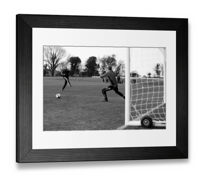 Framed Print : Bristol City First Team: Training at the Academy - Season 10-11 Framed Print : Bristol City First Team: Training at the Academy - Season 10-11