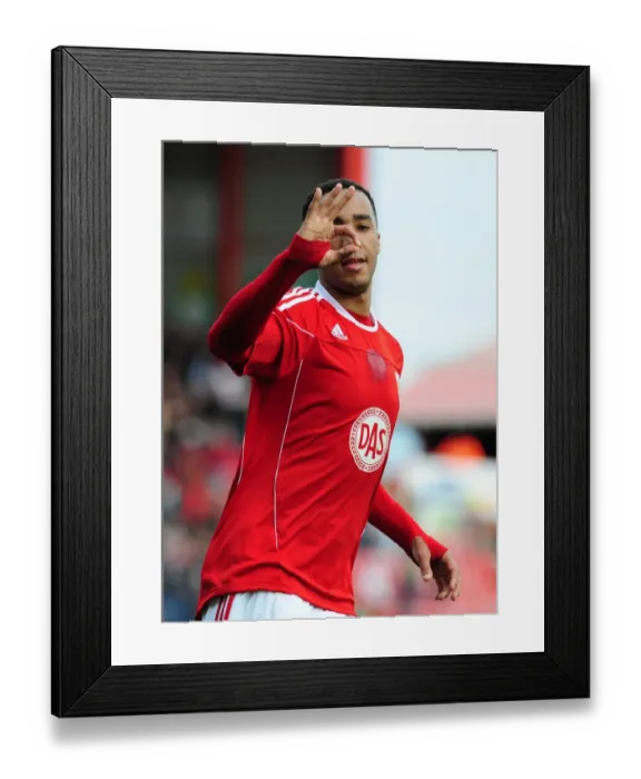Framed Print : Nicky Maynard's Solo Goal: Championship Win for Bristol City over Doncaster Rovers (02.04.2011) Framed Print : Nicky Maynard's Solo Goal: Championship Win for Bristol City over Doncaster Rovers (02.04.2011)