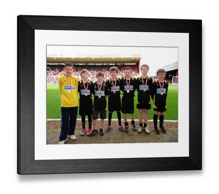 Framed Print : Championship Showdown: Bristol City vs Doncaster Rovers at Ashton Gate Stadium (02 / 04 / 2011) Framed Print : Championship Showdown: Bristol City vs Doncaster Rovers at Ashton Gate Stadium (02 / 04 / 2011)