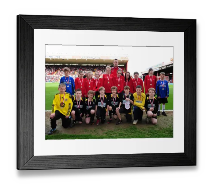 Framed Print : Championship Showdown: Bristol City vs Doncaster Rovers at Ashton Gate Stadium (02 / 04 / 2011) Framed Print : Championship Showdown: Bristol City vs Doncaster Rovers at Ashton Gate Stadium (02 / 04 / 2011)