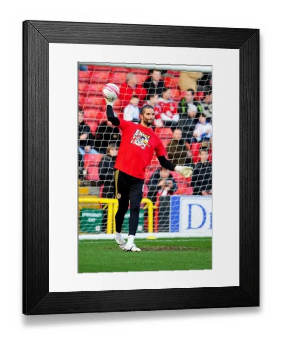 Framed Print : Bristol City vs Scunthorpe United: A Football Showdown - Season 10-11 Framed Print : Bristol City vs Scunthorpe United: A Football Showdown - Season 10-11