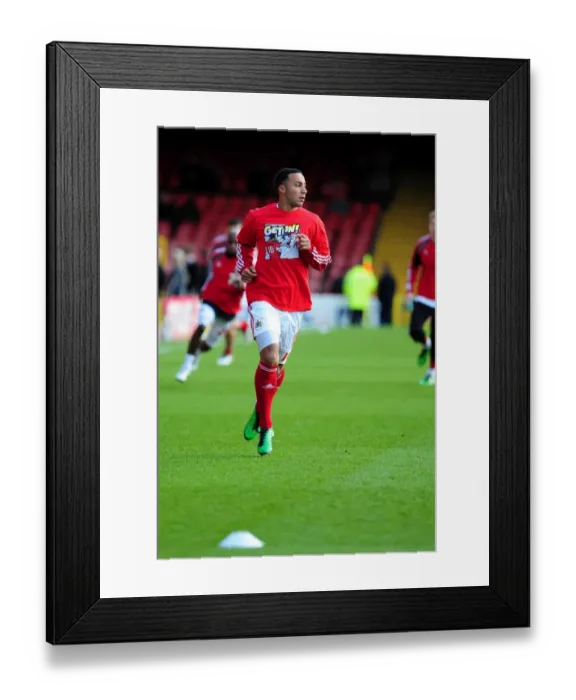 Framed Print : Bristol City vs Scunthorpe United: A Football Showdown - Season 10-11