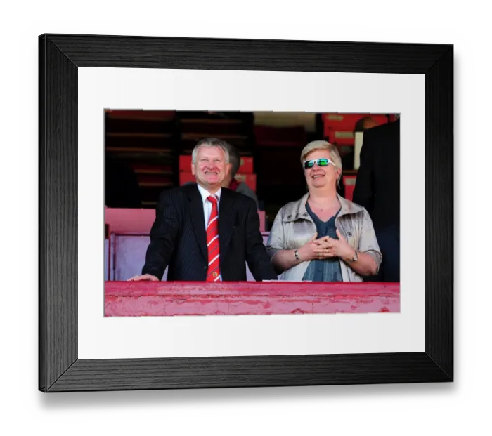 Framed Print : Championship Showdown: Barnsley vs. Bristol City at Oakwell Stadium - 09 / 04 / 2011 Framed Print : Championship Showdown: Barnsley vs. Bristol City at Oakwell Stadium - 09 / 04 / 2011