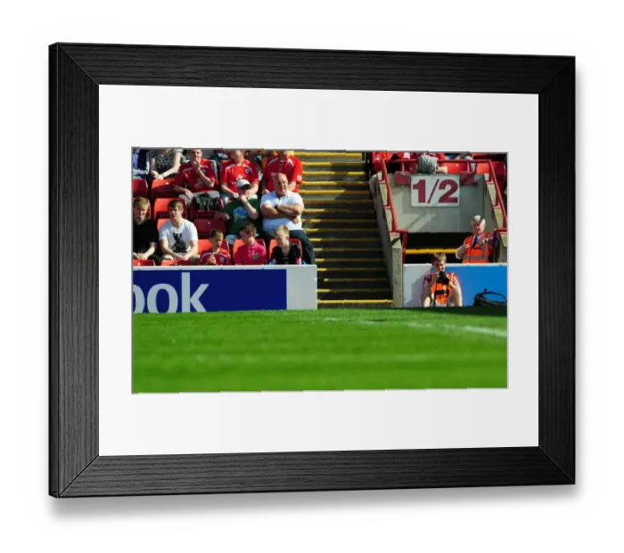 Framed Print : Championship Showdown: Barnsley vs. Bristol City at Oakwell Stadium - 09 / 04 / 2011 Framed Print : Championship Showdown: Barnsley vs. Bristol City at Oakwell Stadium - 09 / 04 / 2011