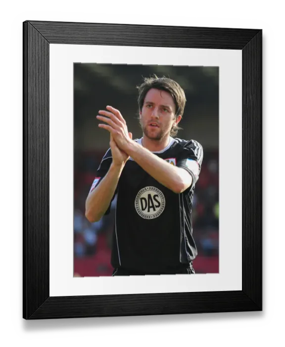 Framed Print : Cole Skuse of Bristol City in Action against Barnsley at Oakwell Stadium, 2011 Championship Match Framed Print : Cole Skuse of Bristol City in Action against Barnsley at Oakwell Stadium, 2011 Championship Match