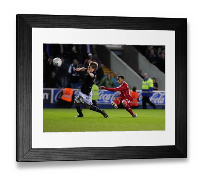 Framed Print : Nicky Maynard's Near-Miss: Millwall vs. Bristol City, Championship 2011 Framed Print : Nicky Maynard's Near-Miss: Millwall vs. Bristol City, Championship 2011