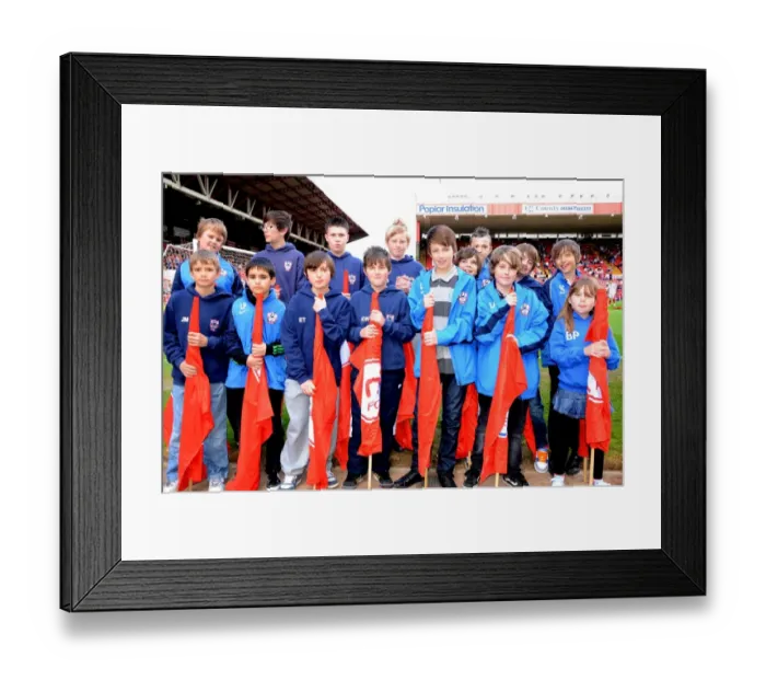 Framed Print : Bristol City vs Ipswich Town: Season 10-11 Football Showdown
