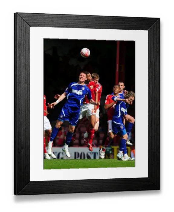 Framed Print : Championship Showdown: Bristol City vs Ipswich Town at Ashton Gate Stadium - 16th April 2011