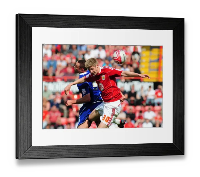 Framed Print : Bristol City vs Ipswich Town: Aerial Battle between Jon Stead and Damien Delaney, Championship Match, April 2011