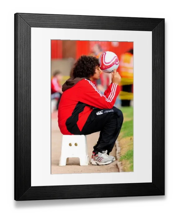 Framed Print : Championship Showdown: Bristol City vs Ipswich Town at Ashton Gate Stadium - 16th April 2011